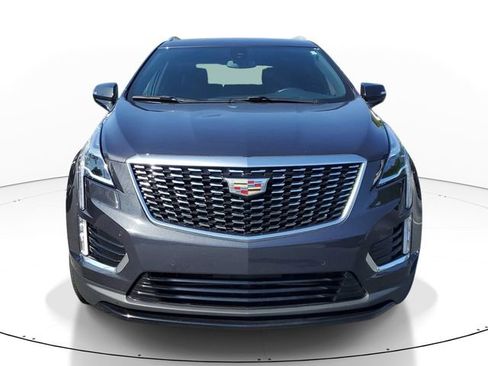 Used 2023 Cadillac XT5 Luxury FWD image 2