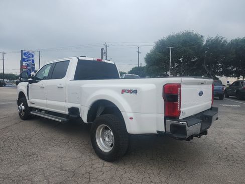 Used 2026 Ford F350 Lariat AWD/4WD image 6