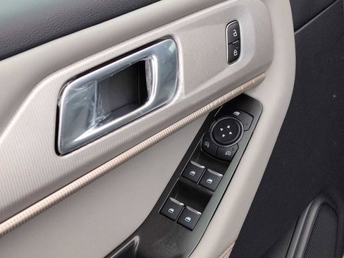 New 2026 Ford Explorer Active w/ Active Comfort Package RWD image 7