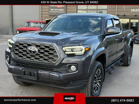 Used 2020 Toyota Tacoma TRD Sport image 1