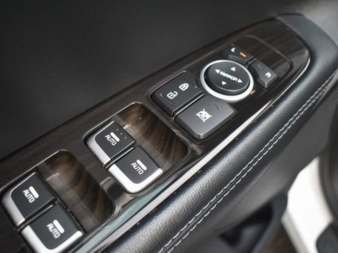 Used 2020 Kia Sorento AWD V6 image 15