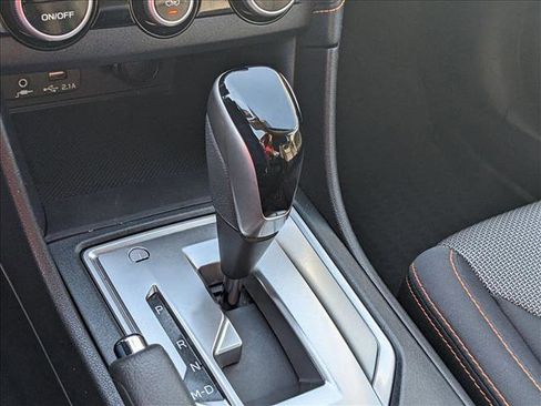 Used 2021 Subaru Crosstrek 2.0i Premium image 12