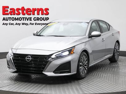 Used 2023 Nissan Altima 2.5 SV