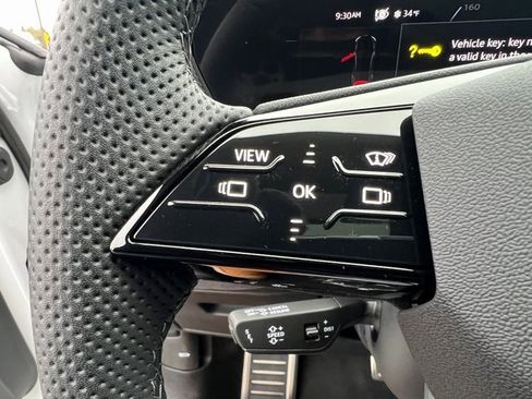 Certified 2025 Audi S6 e-tron Prestige w/ 21" Black Optic Package image 27