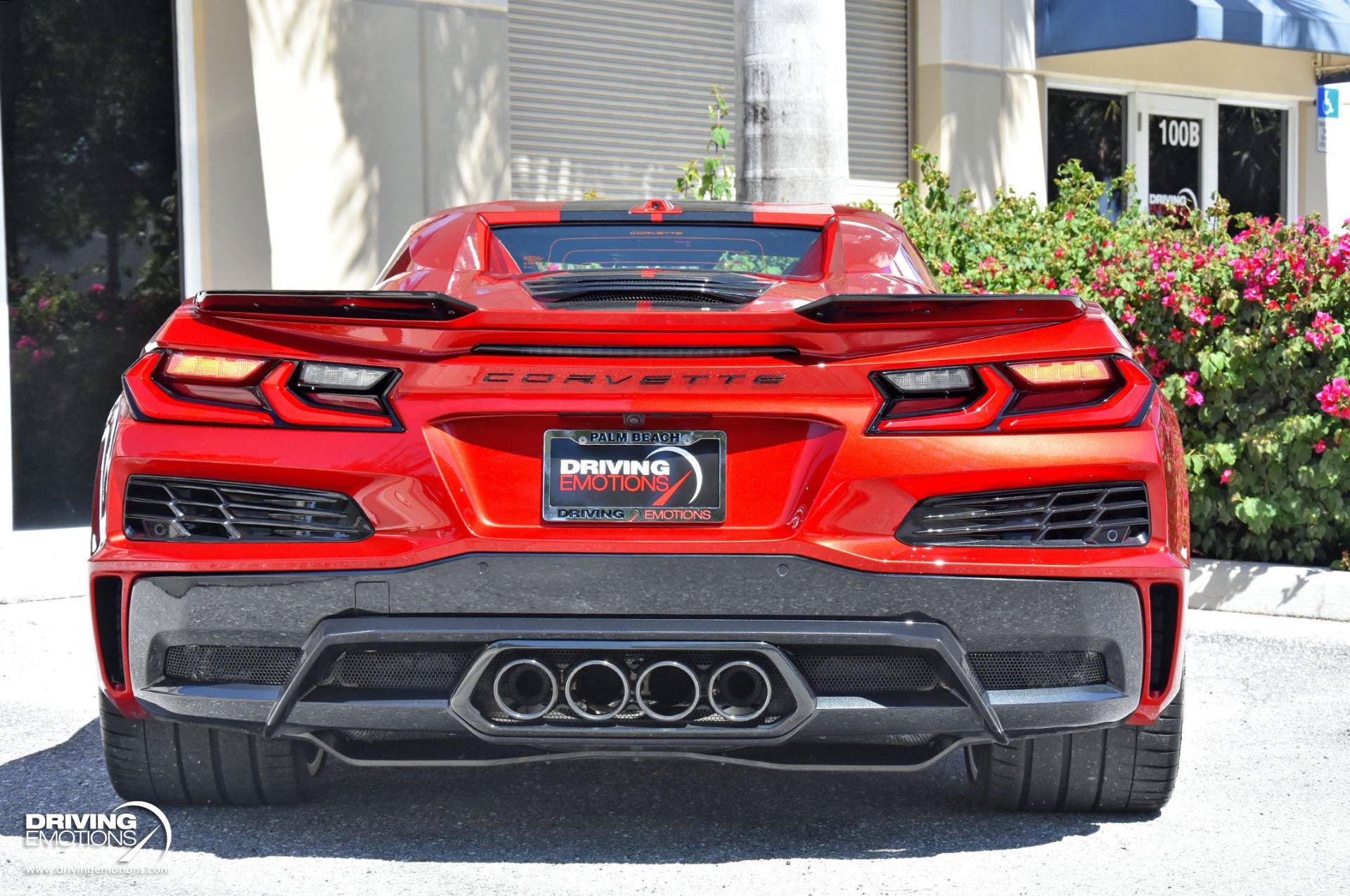 Used 2025 Chevrolet Corvette Z06 w/ Stealth Interior Trim Package RWD image 23