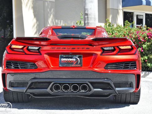 Used 2025 Chevrolet Corvette Z06 w/ Stealth Interior Trim Package RWD image 23