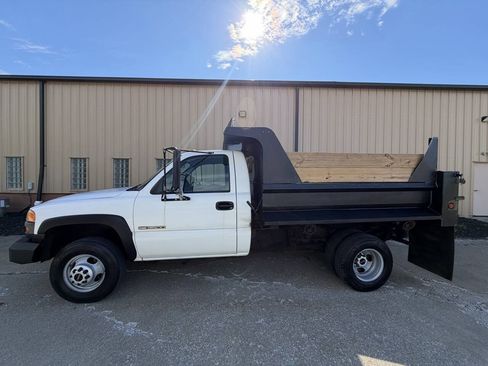 Used 2006 GMC Sierra 3500 W/T RWD image 16