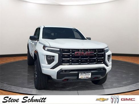 New 2025 GMC Canyon AT4 image 3