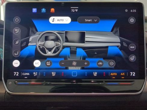 New 2026 Volkswagen Golf image 21