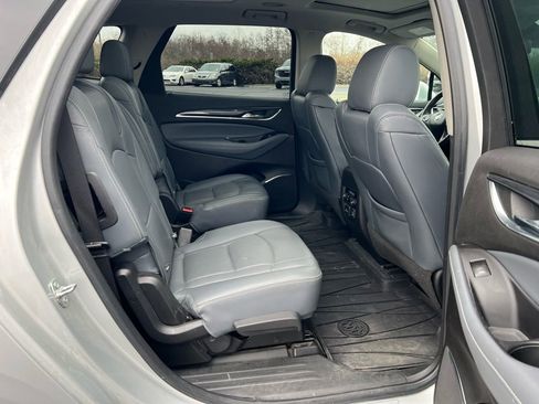 Used 2020 Buick Enclave Premium w/ Sun and Sites Package image 10