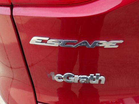 Used 2016 Ford Escape SE AWD/4WD image 36