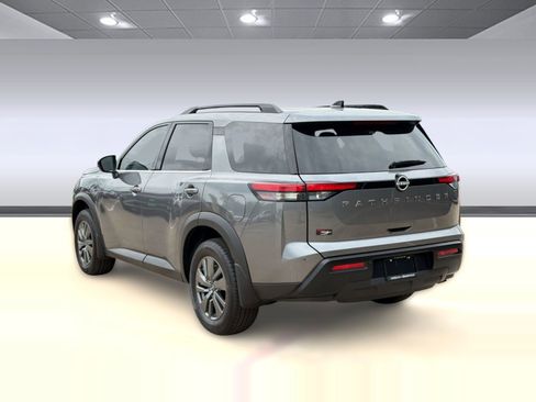 New 2026 Nissan Pathfinder SV image 3