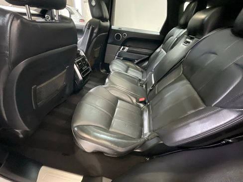 Used 2017 Land Rover Range Rover Sport HSE image 19