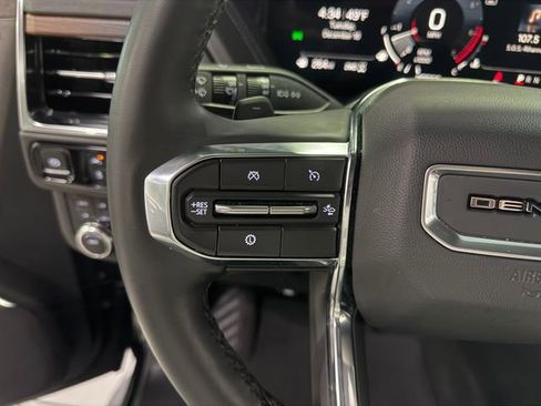 Certified 2025 GMC Yukon Denali image 18