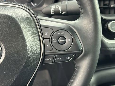 Used 2025 Toyota Corolla SE FWD image 17