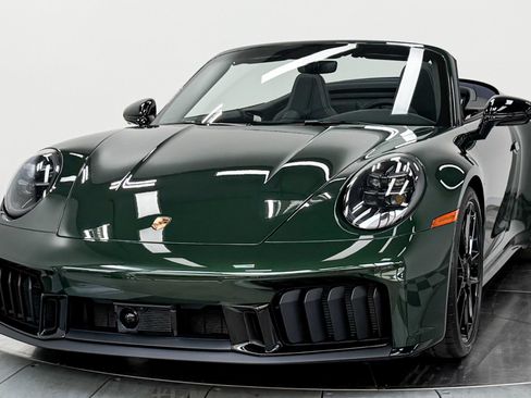 Used 2026 Porsche 911 GTS image 5