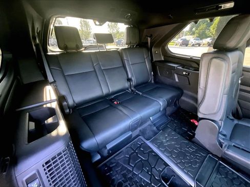 Used 2025 Toyota Sequoia TRD Pro AWD/4WD image 17