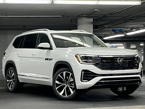 New 2026 Volkswagen Atlas SEL Premium R-Line AWD/4WD image 2