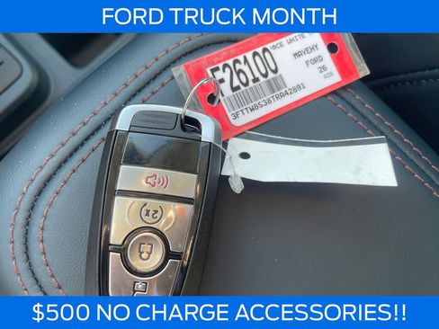 New 2026 Ford Maverick Lariat image 9