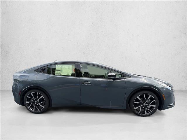 New 2027 Toyota Prius Plug-In Hybrid FWD image 2