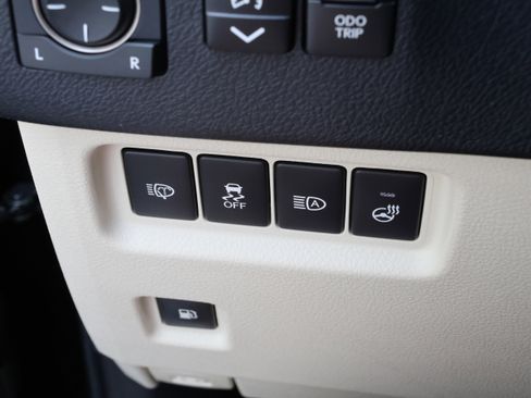 Certified 2023 Lexus GX 460 Premium w/ Premium Package AWD/4WD image 16