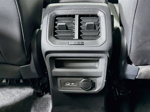 Certified 2023 Volkswagen Tiguan SE R-Line AWD/4WD image 23