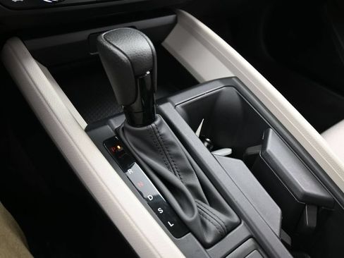 Used 2025 Honda Accord SE image 29