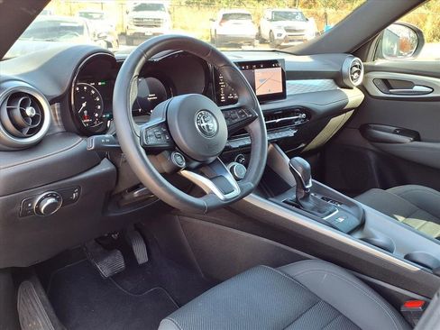 Used 2024 Alfa Romeo Tonale Ti image 23