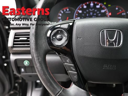 Used 2017 Honda Accord Sport Special Edition image 14