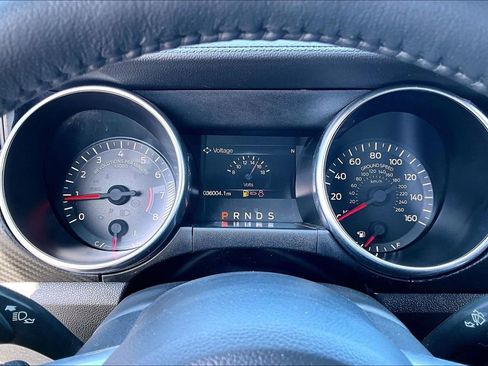 Used 2021 Ford Mustang Coupe image 13