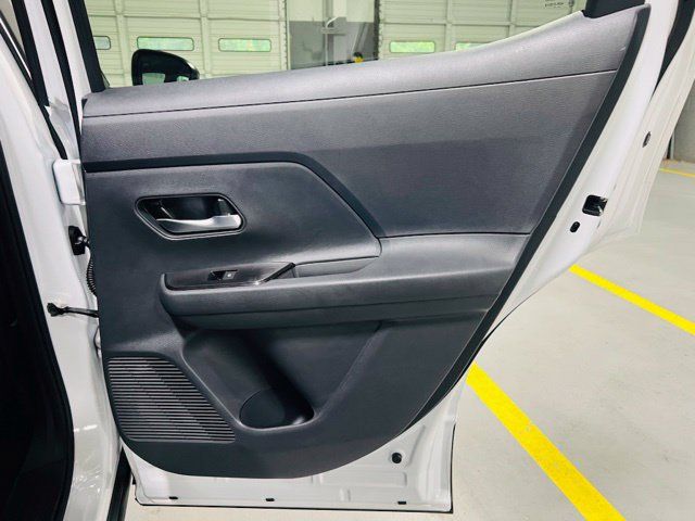 New 2026 Nissan Kicks SV w/ Interior Electronics Package FWD image 33