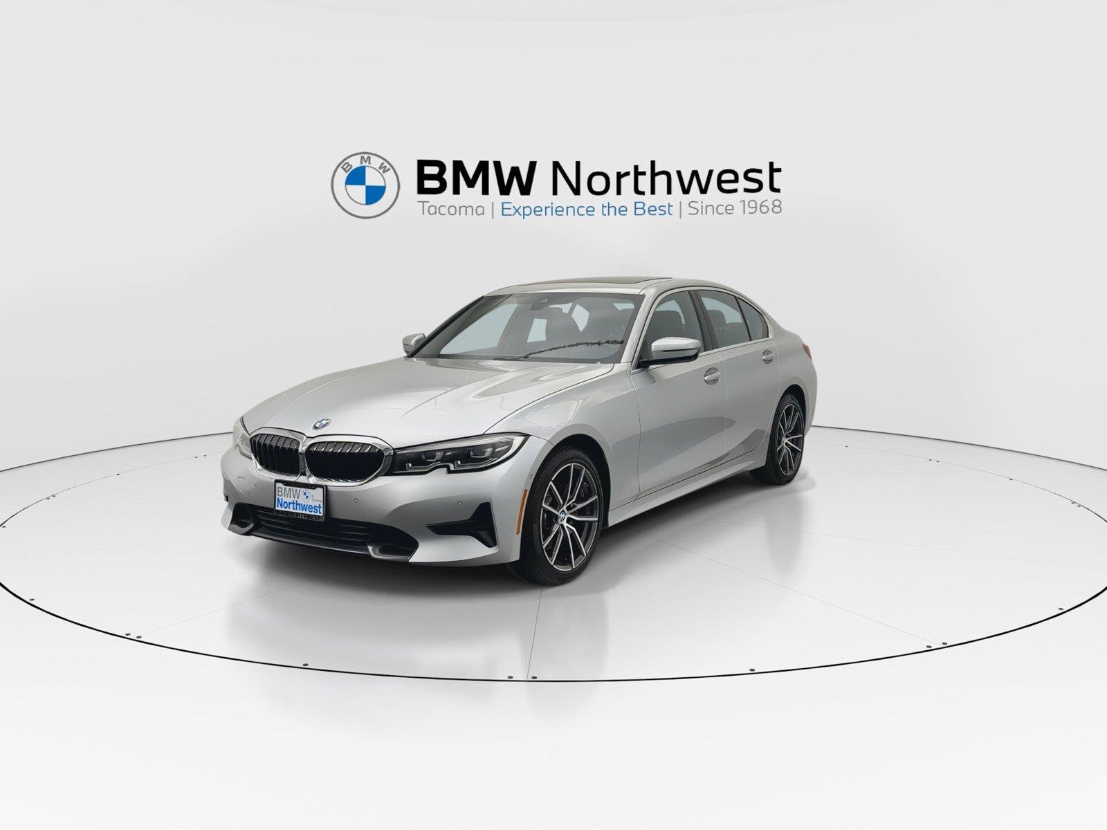 Used 2019 BMW 330i xDrive Sedan w/ Convenience Package AWD/4WD image 9