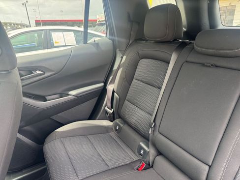 Used 2025 Chevrolet Equinox LT AWD/4WD image 33