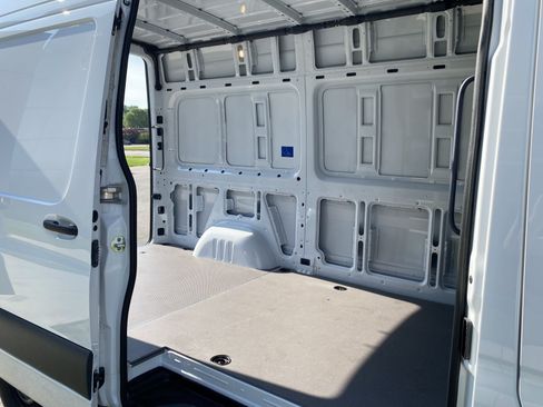 New 2025 Mercedes-Benz Sprinter 2500 image 7