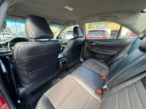 Used 2017 Toyota Camry SE FWD image 41