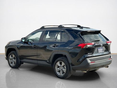 Used 2024 Toyota RAV4 LE image 5