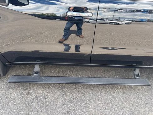 Used 2019 Chevrolet Silverado 1500 High Country AWD/4WD image 7