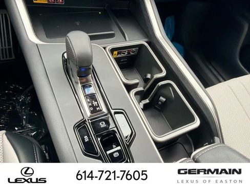 New 2026 Lexus TX 500h AWD image 31