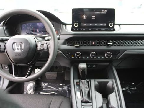 Used 2023 Honda Accord EX image 10