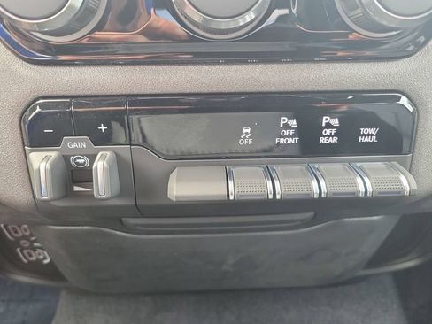 New 2026 RAM 1500 Tradesman AWD/4WD image 36