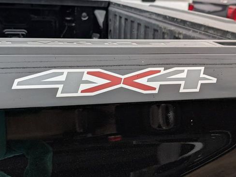 Used 2025 Chevrolet Silverado 1500 LT image 7