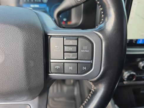 Used 2023 Ford F450 Lariat image 29