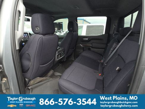 Used 2021 GMC Sierra 1500 SLT w/ SLT Convenience Package AWD/4WD image 14