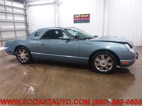 Used 2005 Ford Thunderbird Deluxe image 2