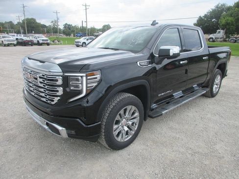 New 2026 GMC Sierra 1500 Denali AWD/4WD image 12