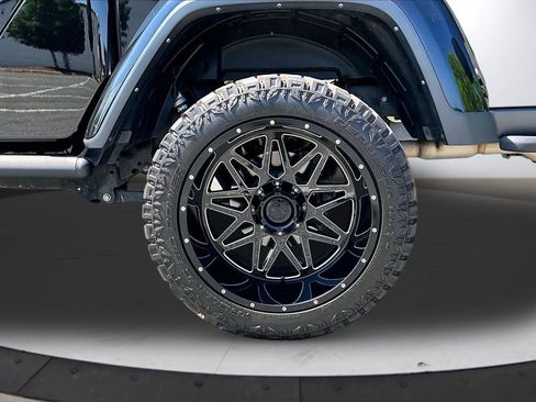 Used 2022 Jeep Gladiator Rubicon w/ LED Lighting Group AWD/4WD image 34