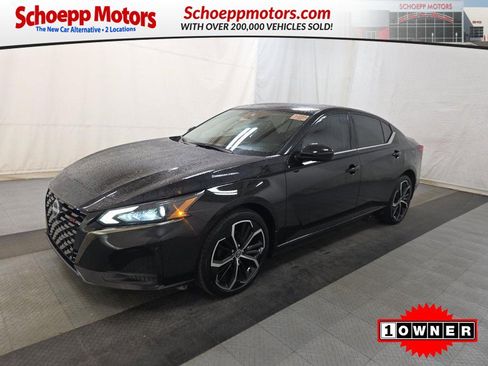 Used 2024 Nissan Altima 2.5 SR AWD/4WD image 1