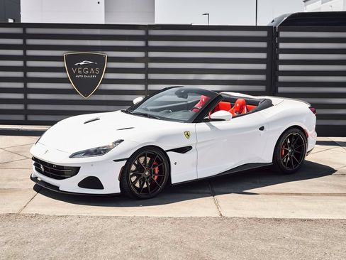 Used 2022 Ferrari Portofino M RWD image 5