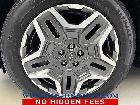 Used 2022 Hyundai Santa Fe Limited AWD/4WD image 9