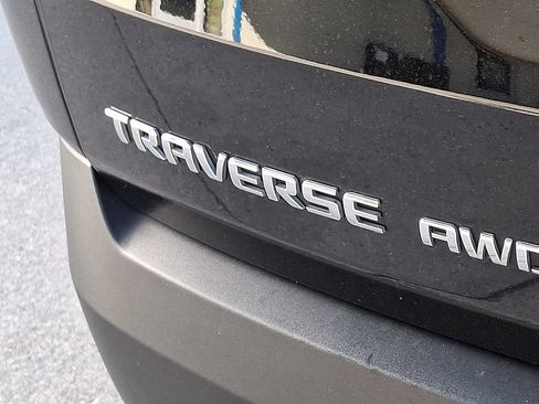 Used 2023 Chevrolet Traverse LT AWD/4WD image 30